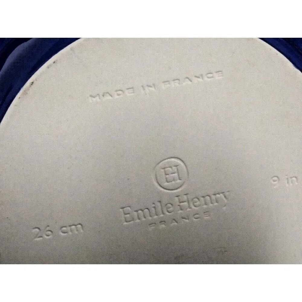 VTG Emile Henry Souffle Baking Dish France Blue Round Ruffled Scalloped Edge EUC
